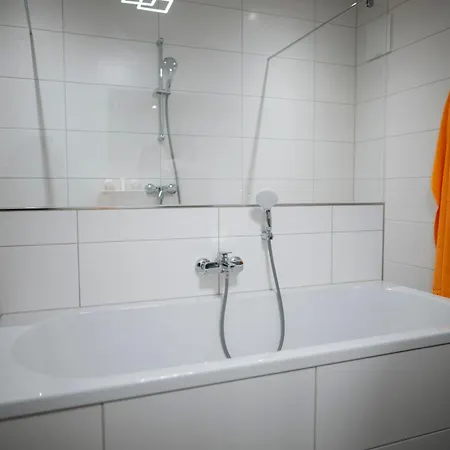 Premium Monterra Petschnitzen