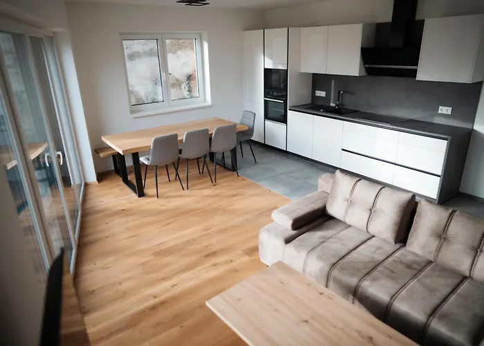 Premium Monterra Aparthotel Petschnitzen